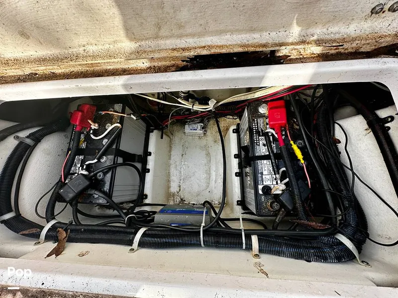 Slide: The Image of Batteries - Engine - 13972620