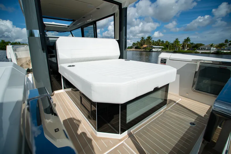 Slide: The Image of Saxdor 340 GTWA 2026 - 7