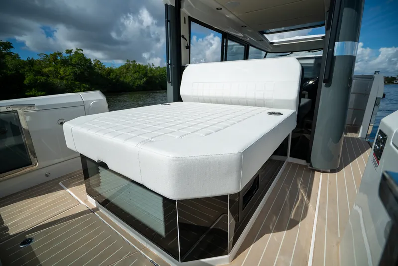 Slide: The Image of Saxdor 340 GTWA 2026 - 8