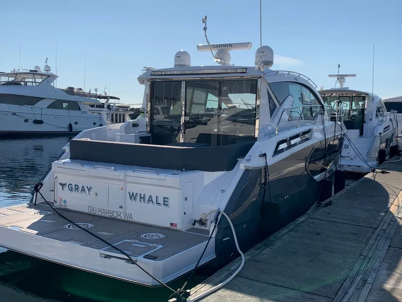 Slide: The Image of Cruisers Yachts 42 CANTIUS 2022 - 3