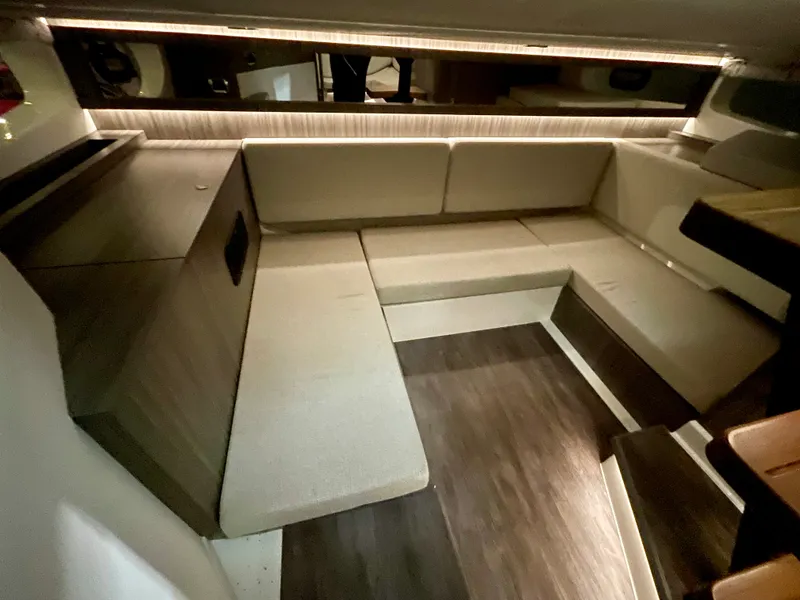 Slide: The Image of Sea Ray Sundancer 370 Outboard 2026 - 13