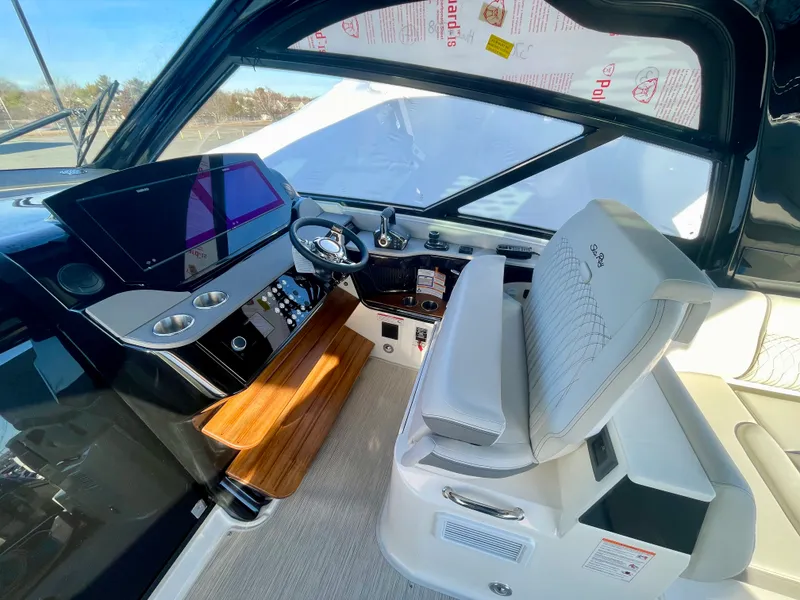 Slide: The Image of Sea Ray Sundancer 370 Outboard 2026 - 6