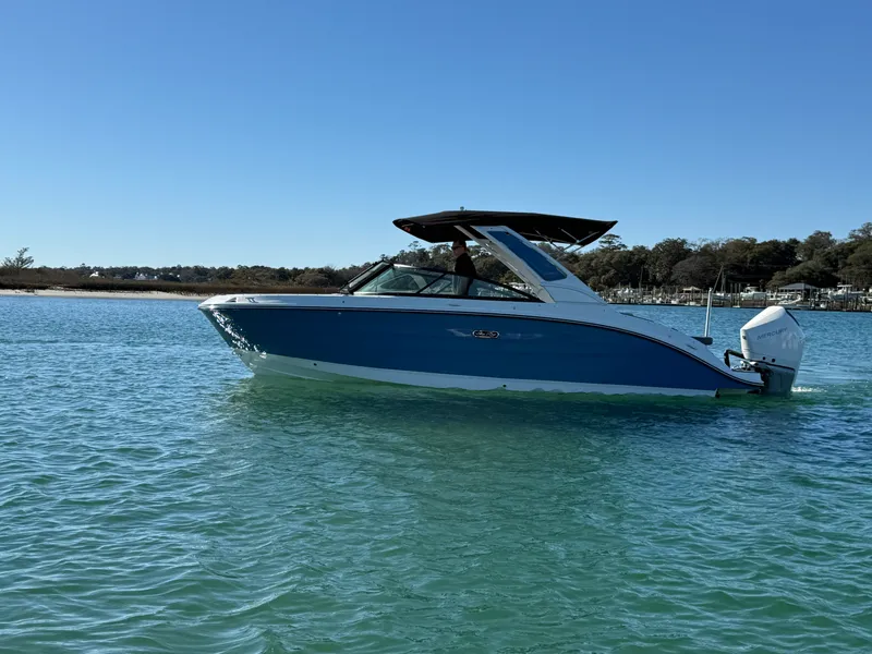 The Image of Sea Ray SDX 250 Outboard 2026 - 0