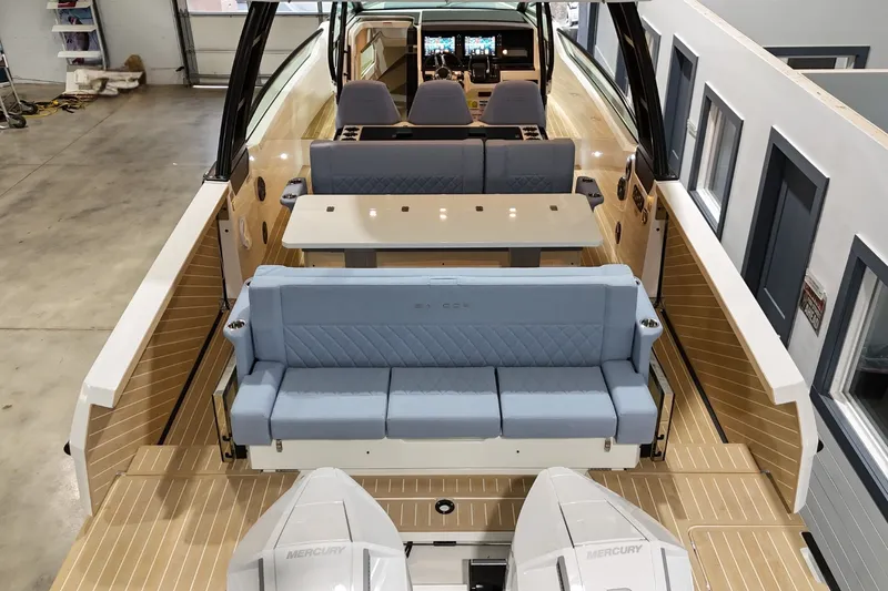 Slide: The Image of Saxdor 320 GTO 2026 - 10