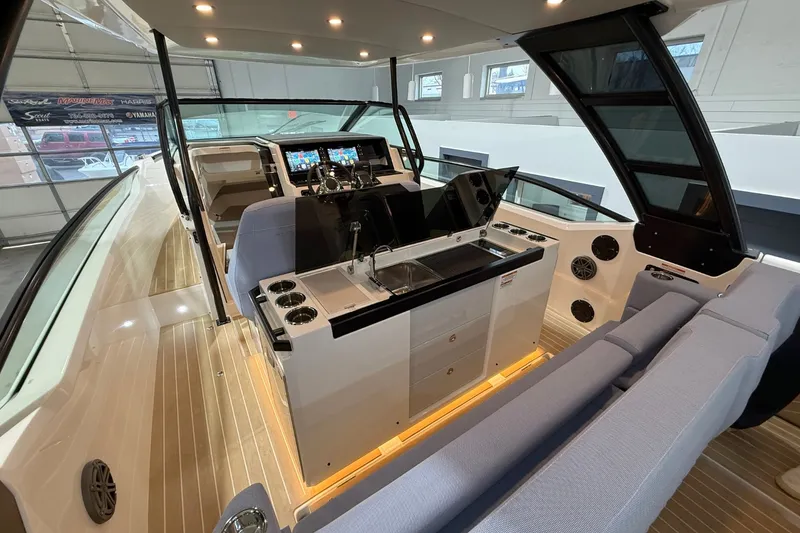 Slide: The Image of Saxdor 320 GTO 2026 - 20