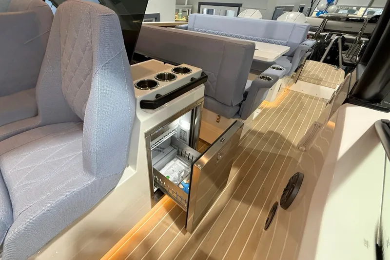 Slide: The Image of Saxdor 320 GTO 2026 - 21