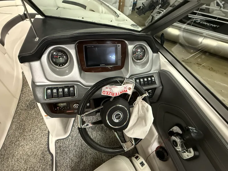 Slide: The Image of Chaparral SUNESTA 264 2015 - 16