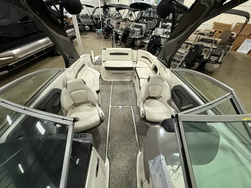 Slide: The Image of Chaparral SUNESTA 264 2015 - 25