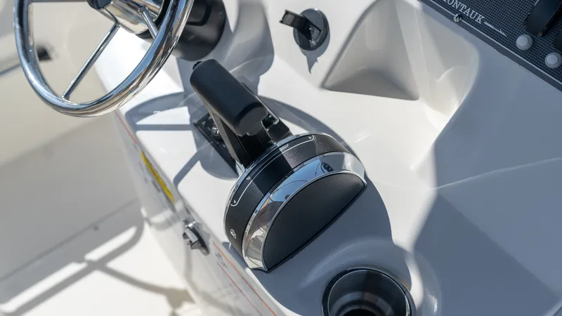 Slide: The Image of Boston Whaler 170 Montauk 2026 - 31