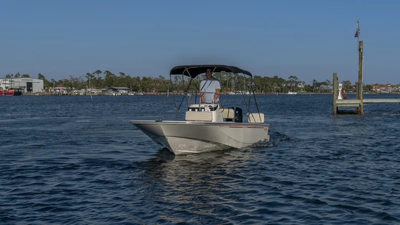 Slide: The Image of Boston Whaler 170 Montauk 2026 - 9