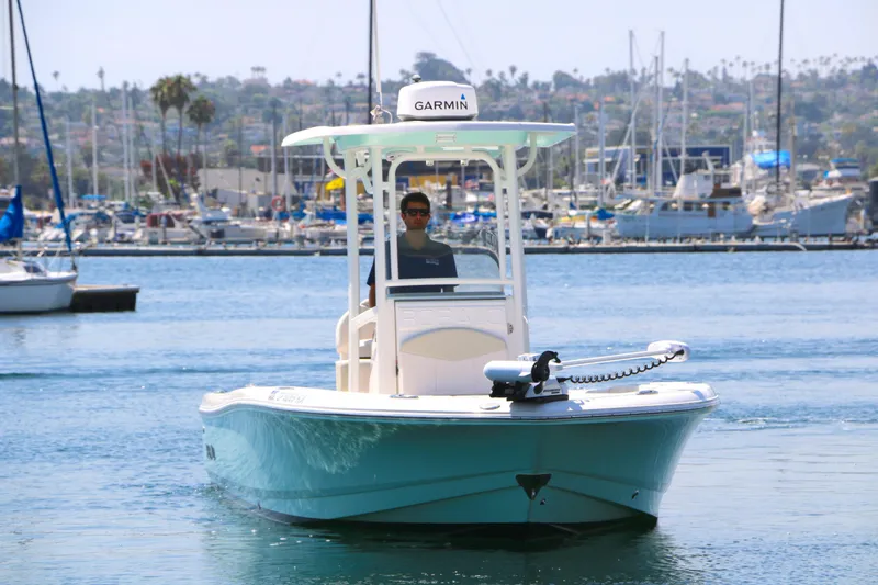Slide: The Image of Robalo 246 Cayman 2017 - 11