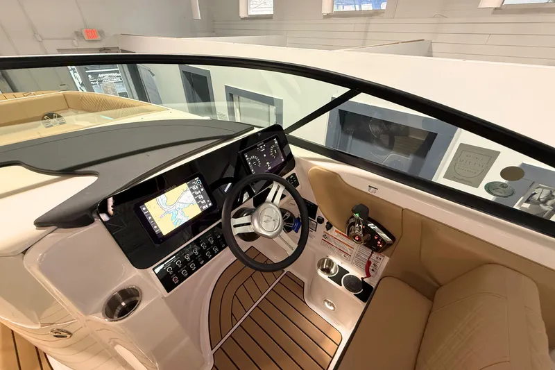 Slide: The Image of Sea Ray SDX 270 Outboard 2025 - 20