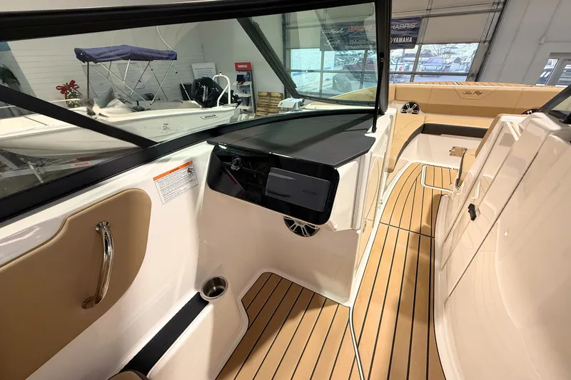 Slide: The Image of Sea Ray SDX 270 Outboard 2025 - 23