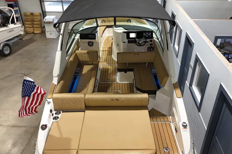 Slide: The Image of Sea Ray SDX 270 Outboard 2025 - 7