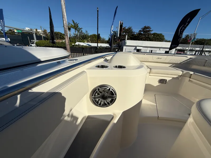 Slide: The Image of Scout 288 LXF 2026 - 10