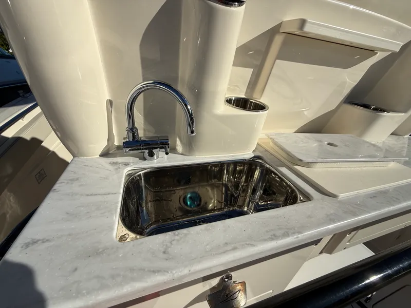 Slide: The Image of Scout 288 LXF 2026 - 16