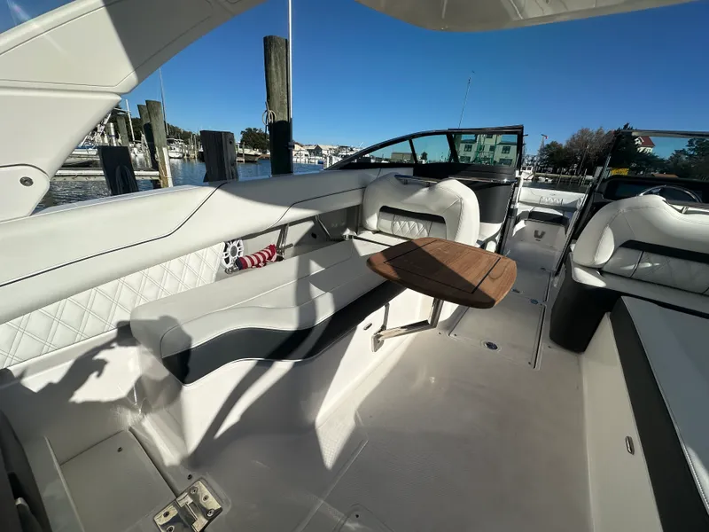 Slide: The Image of Regal LX6 2024 - 11