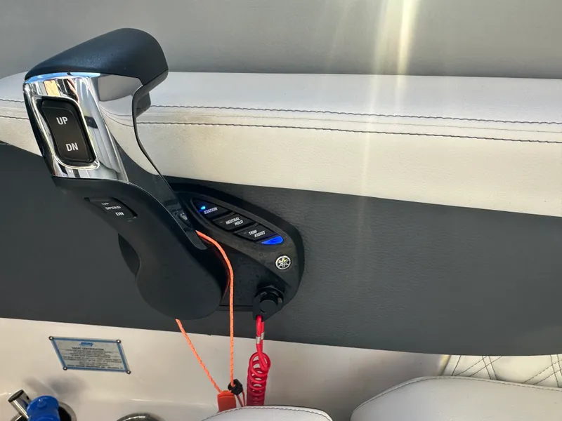 Slide: The Image of Regal LX6 2024 - 18