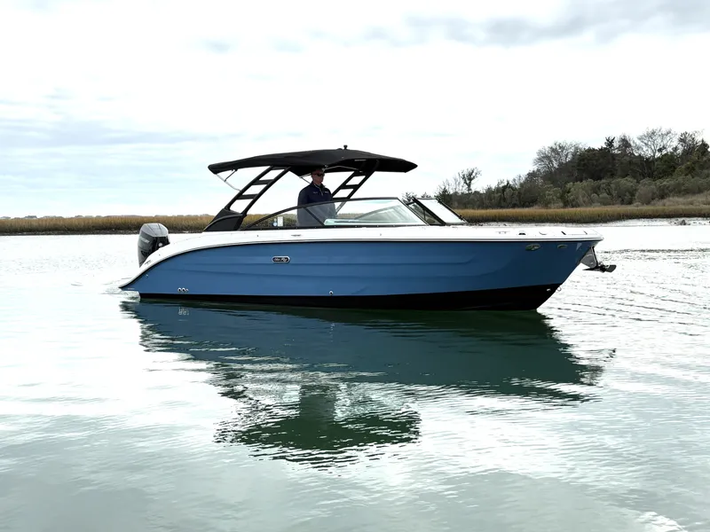 Slide: The Image of Sea Ray SDX 270 Outboard 2026 - 2