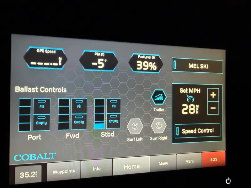 Slide: The Image of Cobalt R8 SURF 2022 - 49