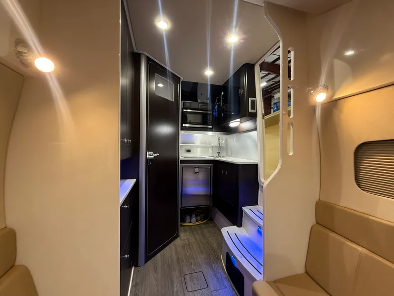 Slide: The Image of Scout 380 LXF 2018 - 15