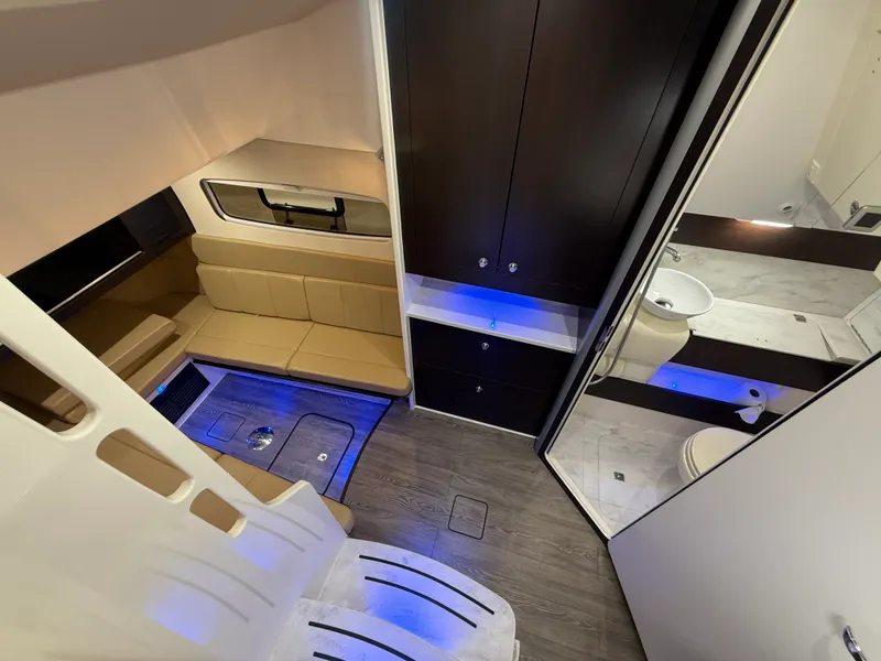 Slide: The Image of Scout 380 LXF 2018 - 20