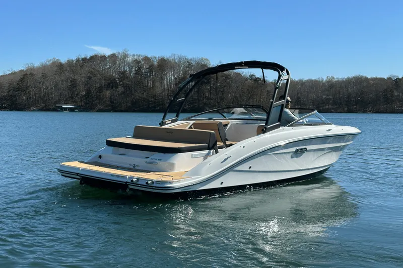 Slide: The Image of Sea Ray SPX 210 2025 - 6