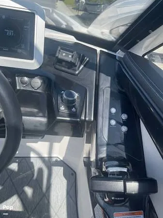 Slide: The Image of Yamaha 275 SE 2019 - 13700764