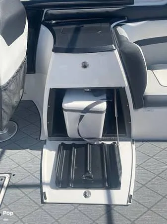 Slide: The Image of Yamaha 275 SE 2019 - 13700768