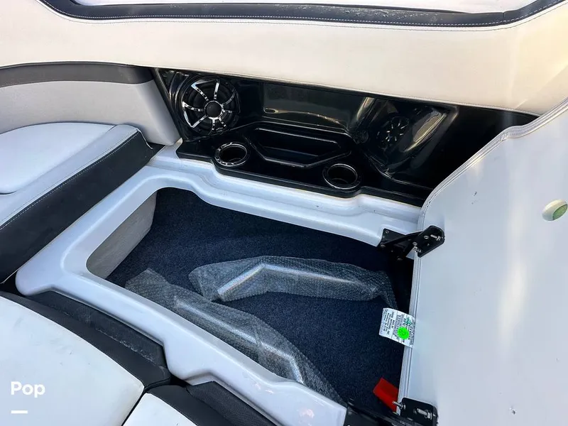 Slide: The Image of Yamaha 275 SE 2019 - 14641364