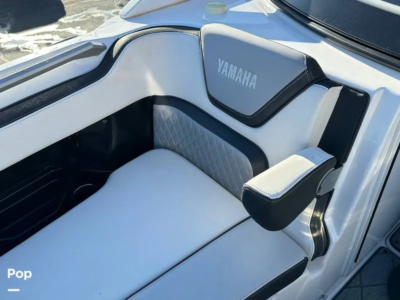 Slide: The Image of Yamaha 275 SE 2019 - 14641373