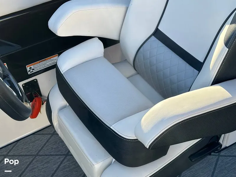 Slide: The Image of Yamaha 275 SE 2019 - 14641378