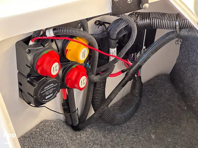 Slide: The Image of Yamaha 275 SE 2019 - 14641381