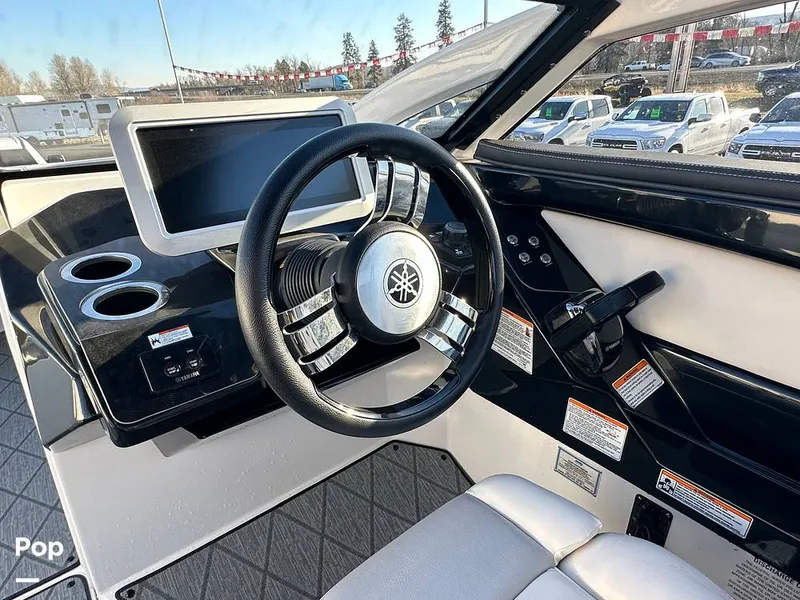 Slide: The Image of Yamaha 275 SE 2019 - 14641386