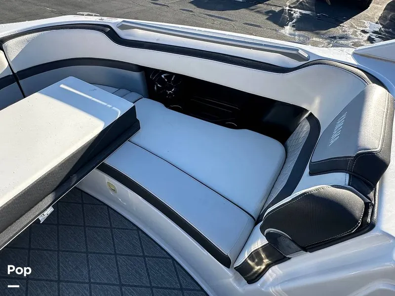 Slide: The Image of Yamaha 275 SE 2019 - 14641397