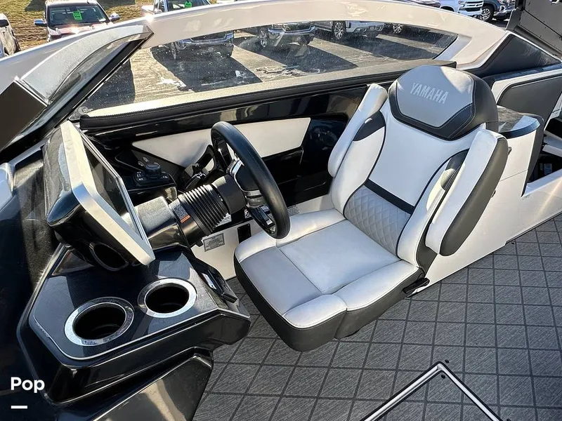 Slide: The Image of Yamaha 275 SE 2019 - 14641399