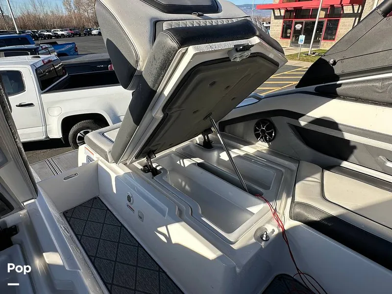 Slide: The Image of Yamaha 275 SE 2019 - 14641403