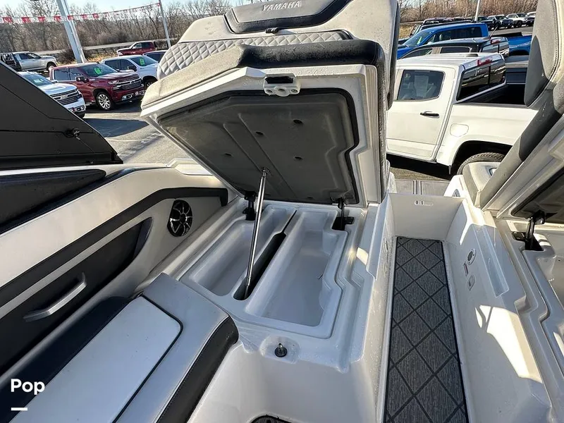 Slide: The Image of Yamaha 275 SE 2019 - 14641408