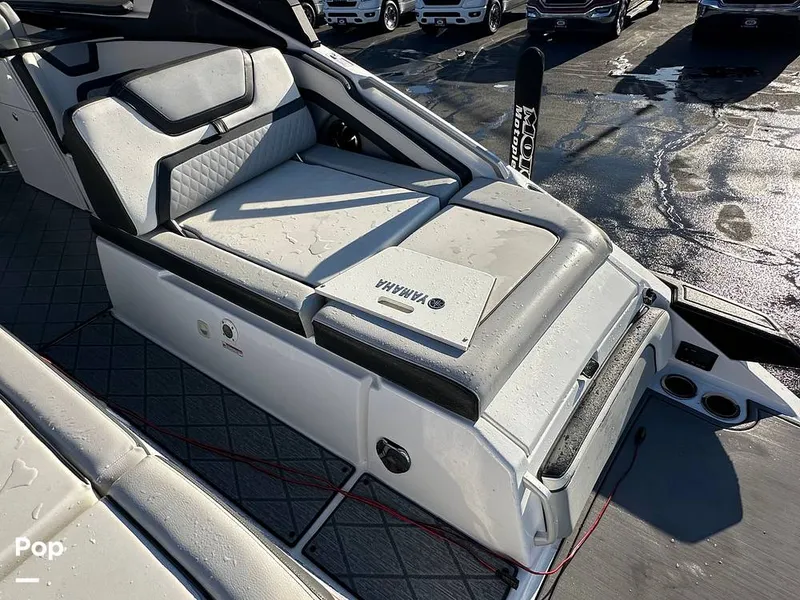 Slide: The Image of Yamaha 275 SE 2019 - 14641412