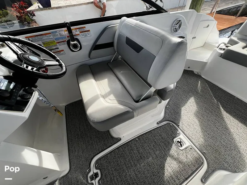 Slide: The Image of Hurricane 235 SD 2021 - 13777880