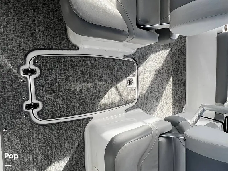 Slide: The Image of Hurricane 235 SD 2021 - 13777882