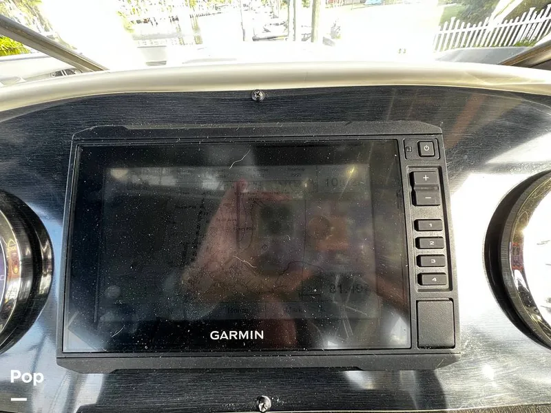 Slide: The Image of Hurricane 235 SD 2021 - 13777888