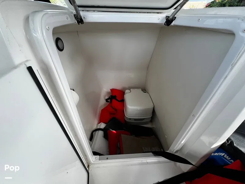 Slide: The Image of Hurricane 235 SD 2021 - 13777900