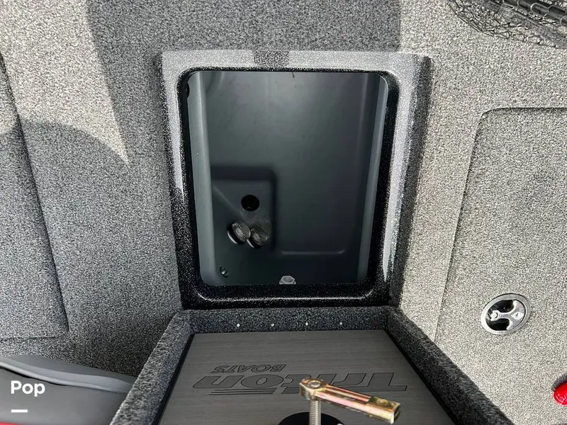 Slide: The Image of Triton 20 XP Patriot 2024 - 13991538