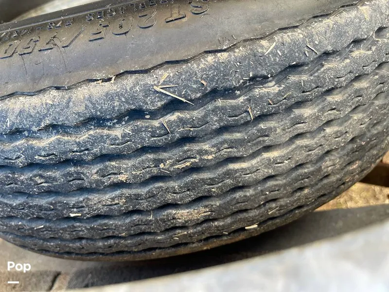 Slide: The Image of Deep Tread Tires - 13710798