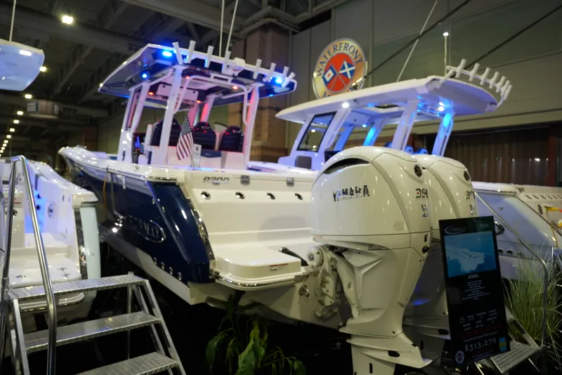Slide: The Image of Robalo R300 2026 - 3