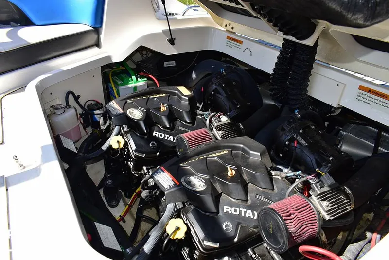 Slide: The Image of Chaparral 2430 VRX 2018 - 13902932