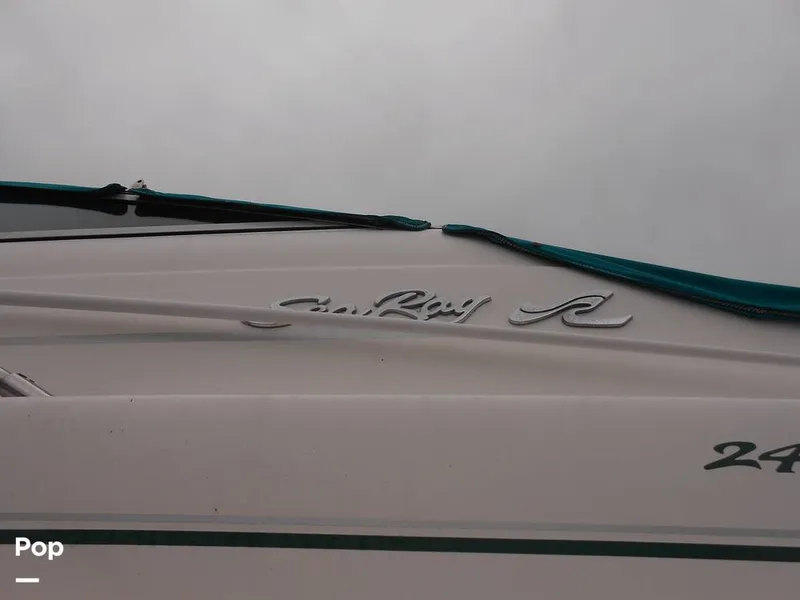 Slide: The Image of Sea Ray 240 Sundancer 1996 - 13733206