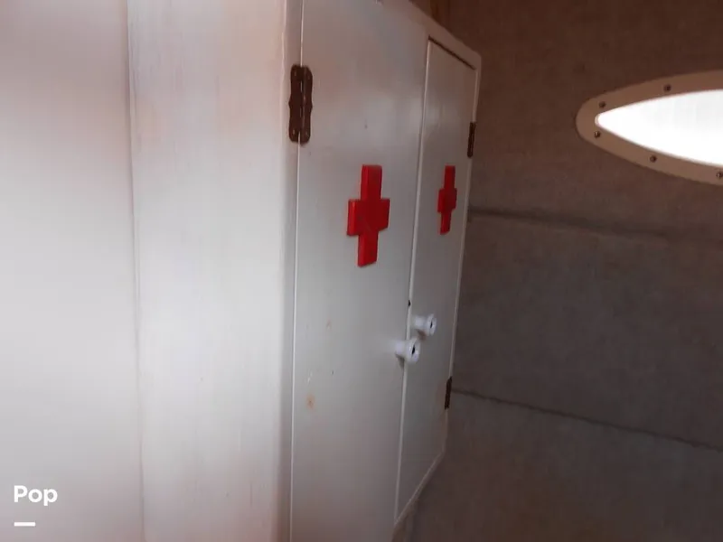 Slide: The Image of Sea Ray 240 Sundancer 1996 - 13764065