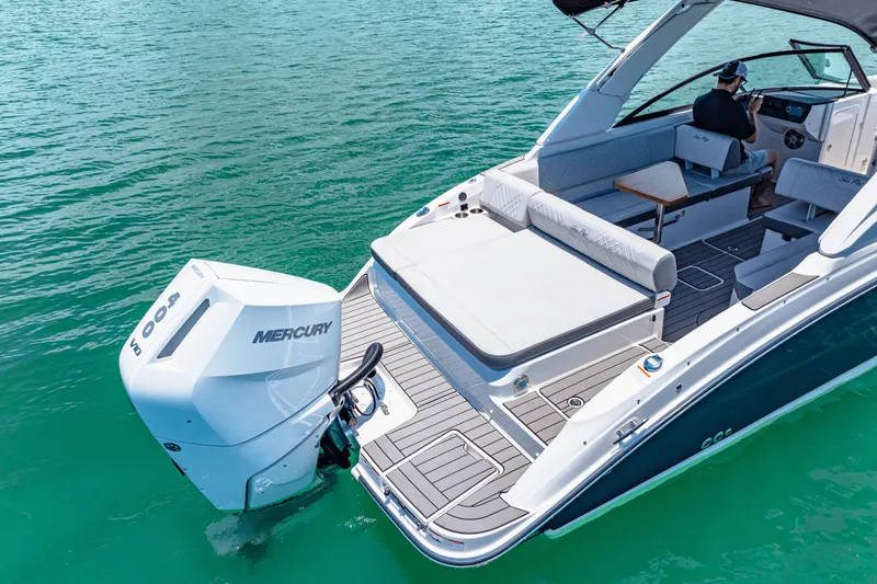 Slide: The Image of Sea Ray SDX 270 Outboard 2025 - 5